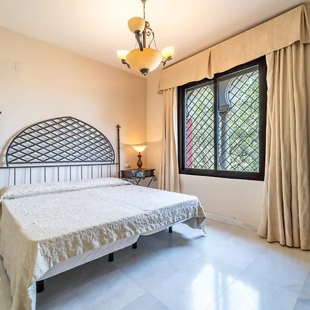 Hacienda San Marcos 펜션 *